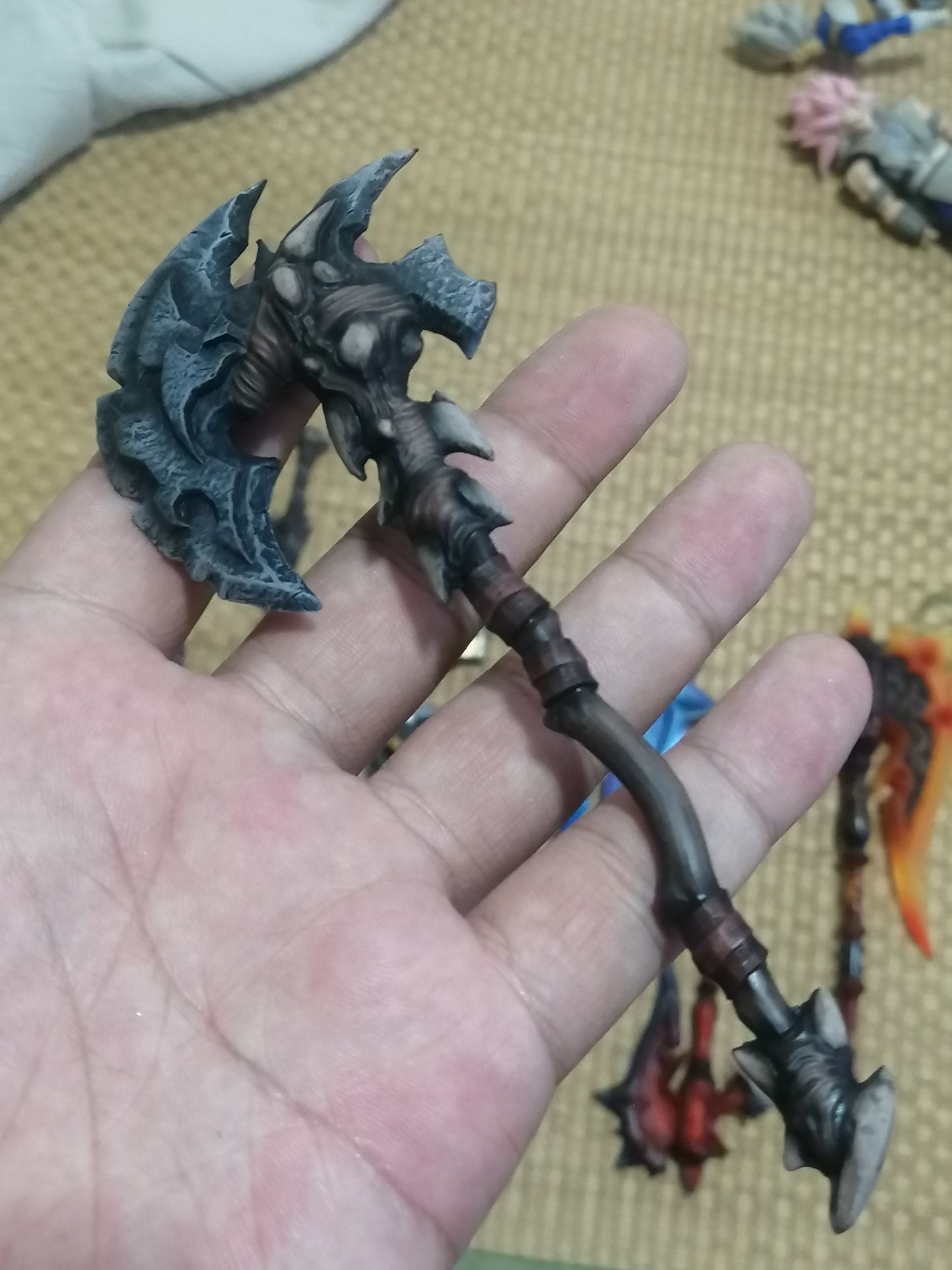Weapon - Tusk tomahawk