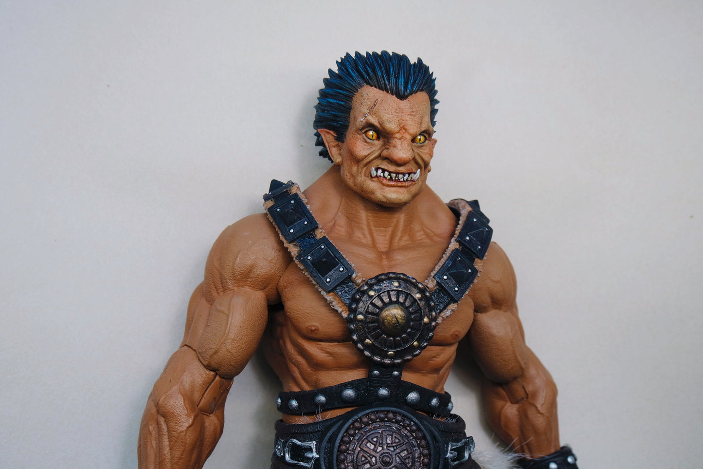Head Sculpture - angry commander 9 inches (for the mythical legion) ~ angry commander 8.5 inches (for the Xesray tauren)