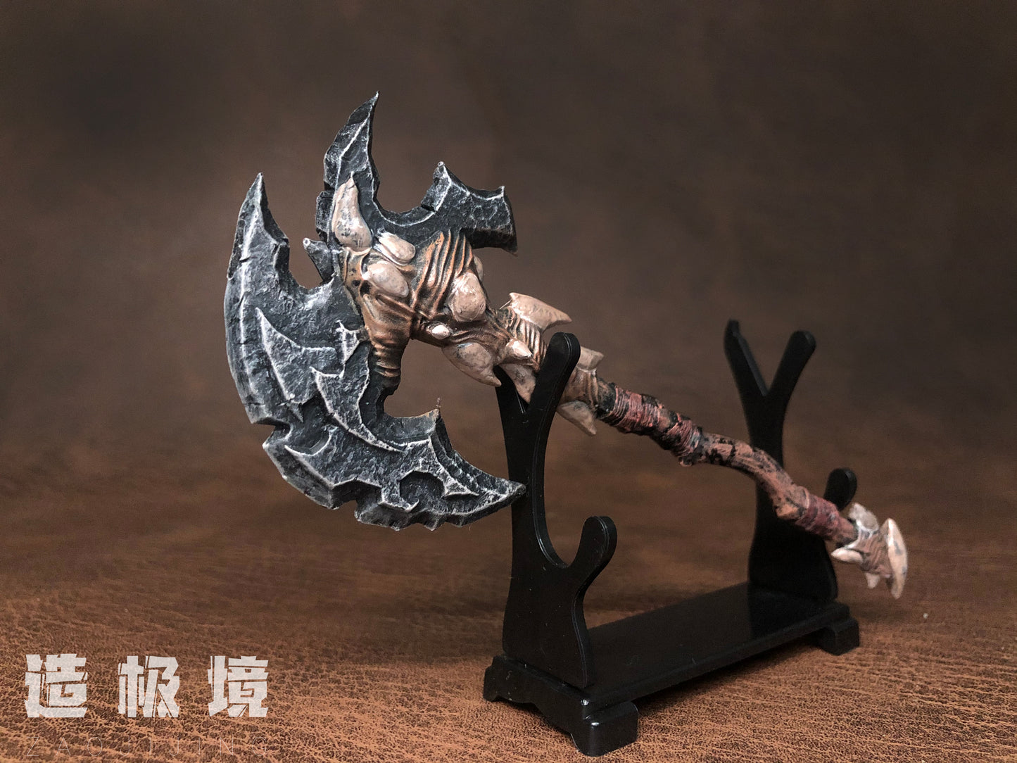 Weapon - Tusk tomahawk