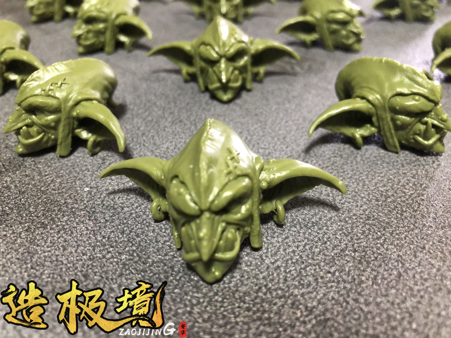 【In Stock】 Blue hat with one eye