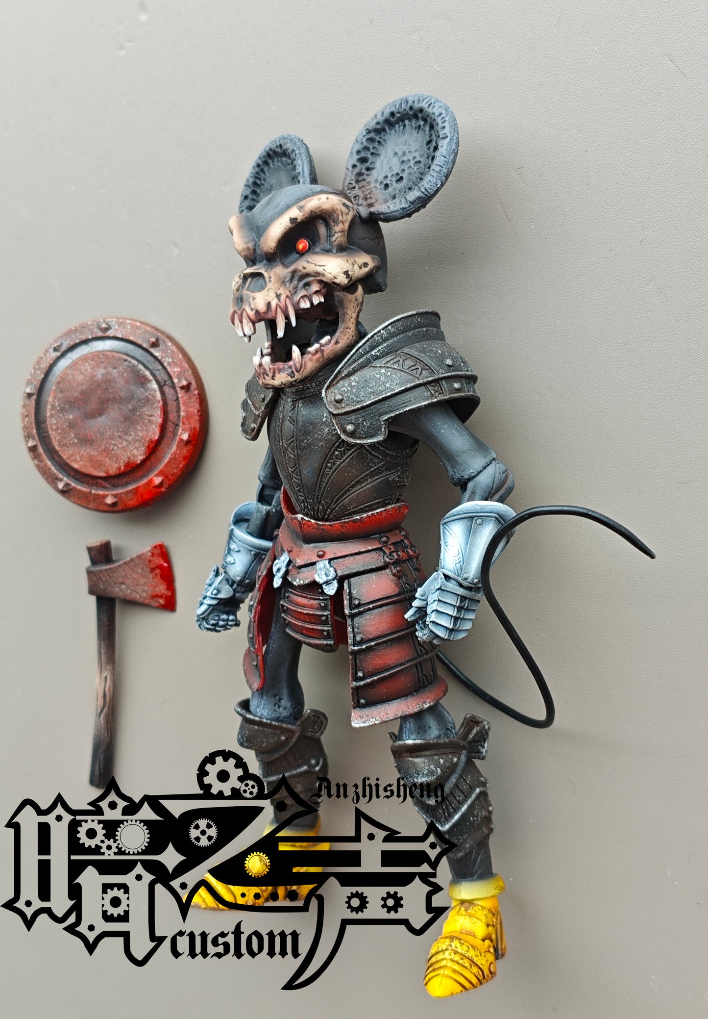 Head Sculpture -  White mouse skeleton Head